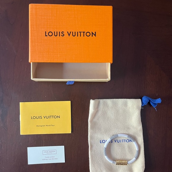 Louis Vuitton Bracelet White and Grey- 17 cm - Picture 1 of 5